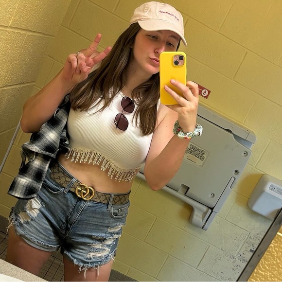 Meet your Posher, Sam - Picture 4 of 5